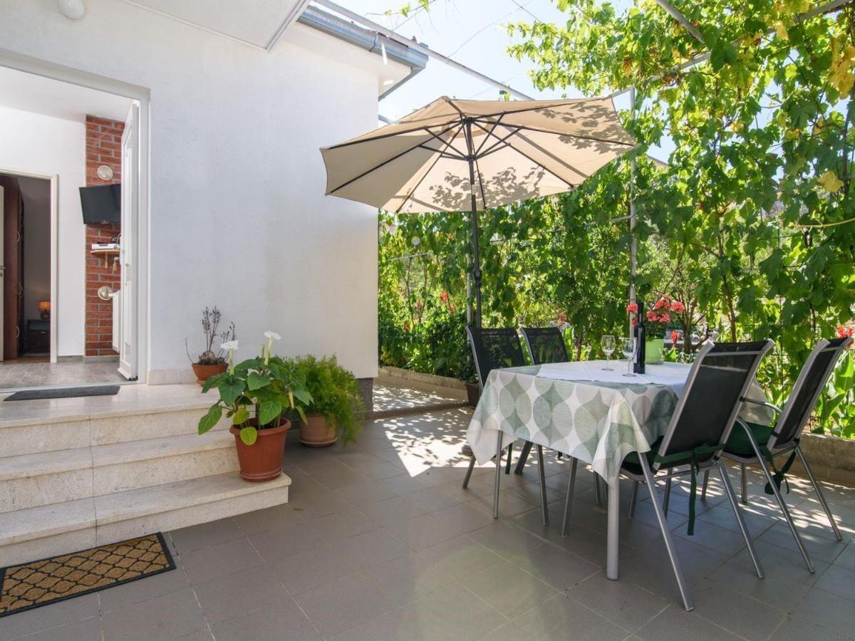 Apartments Beba - peaceful location Trogir Exterior foto