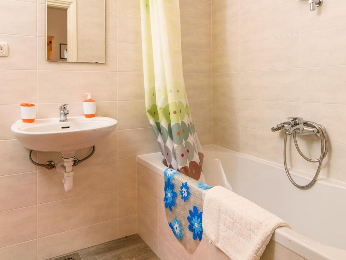 Apartments Beba - peaceful location Trogir Exterior foto