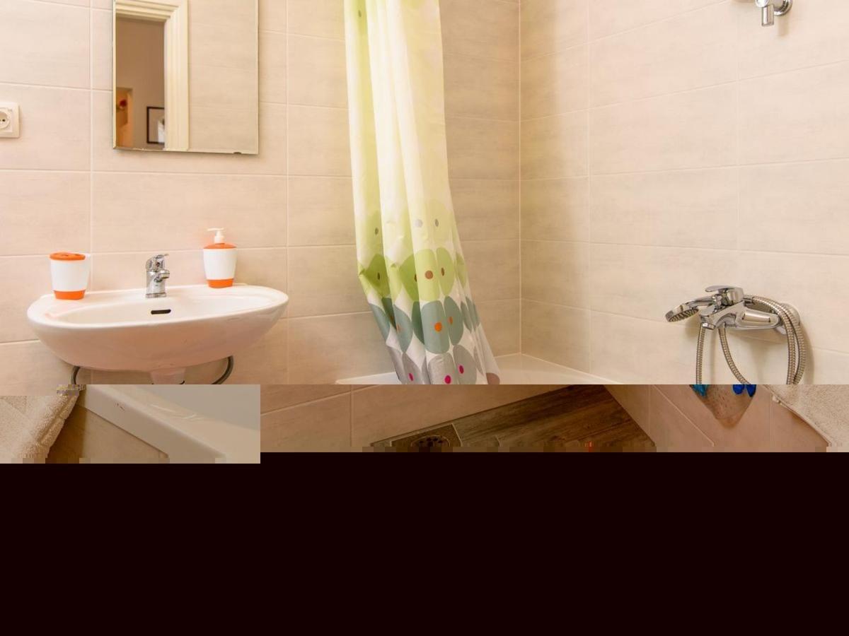 Apartments Beba - peaceful location Trogir Exterior foto