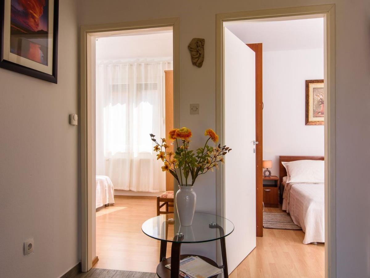Apartments Beba - peaceful location Trogir Exterior foto