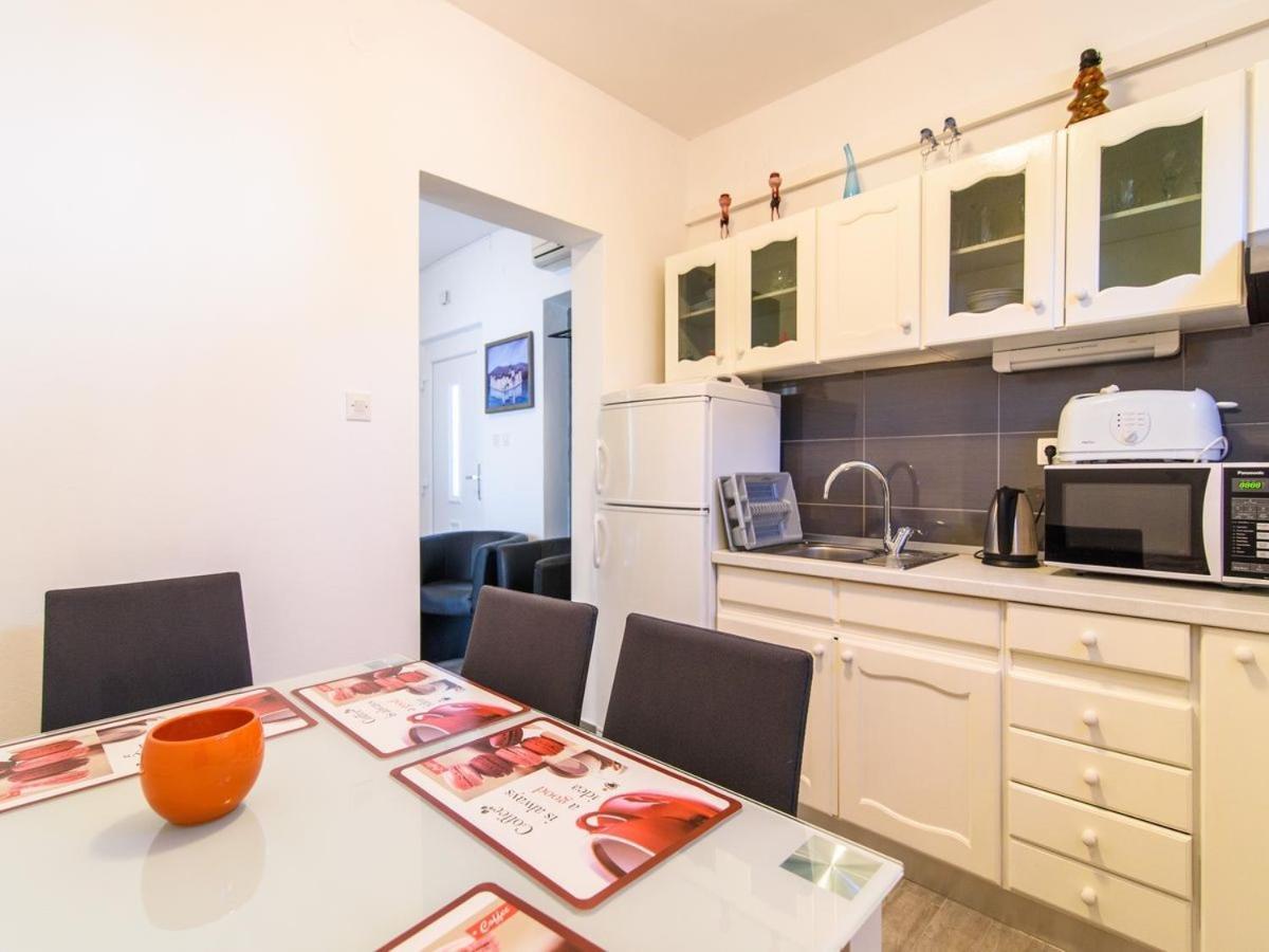 Apartments Beba - peaceful location Trogir Exterior foto