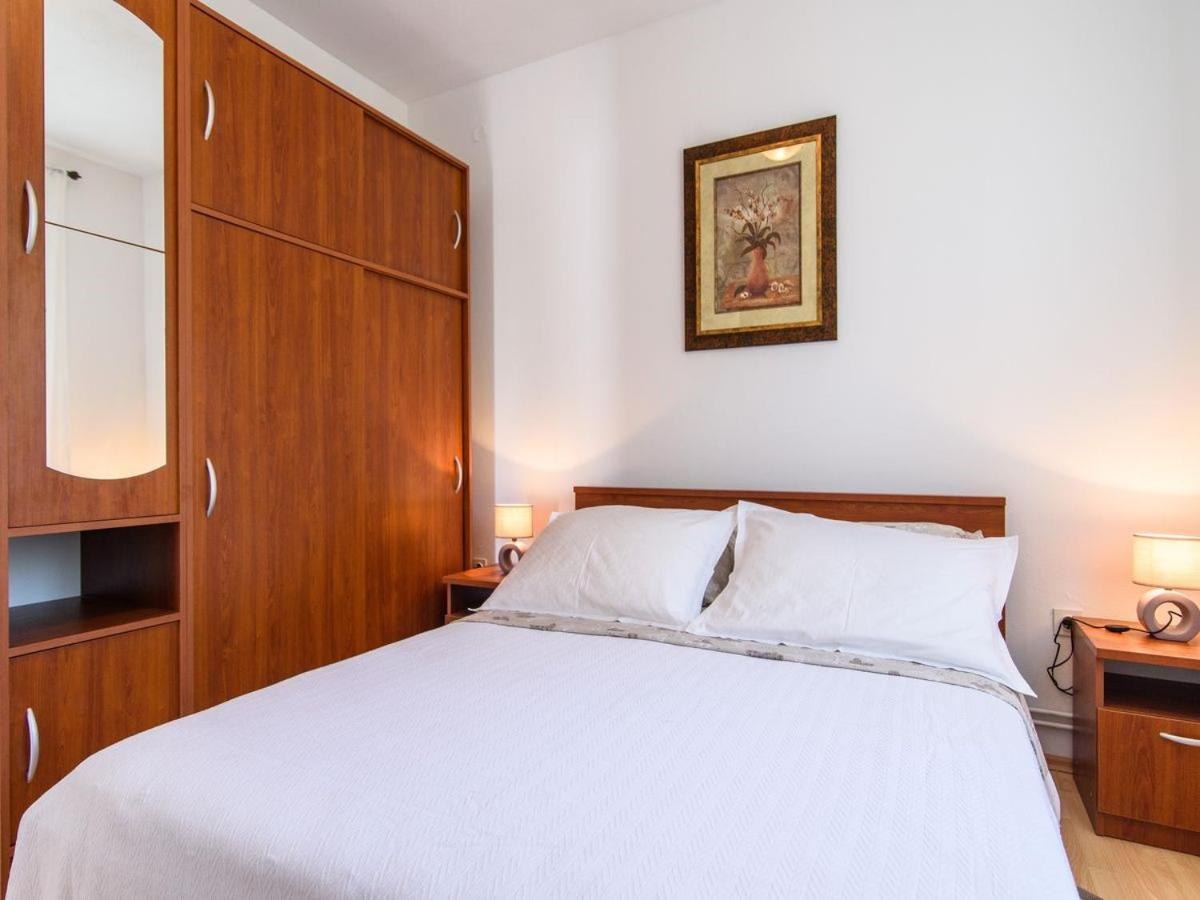 Apartments Beba - peaceful location Trogir Exterior foto