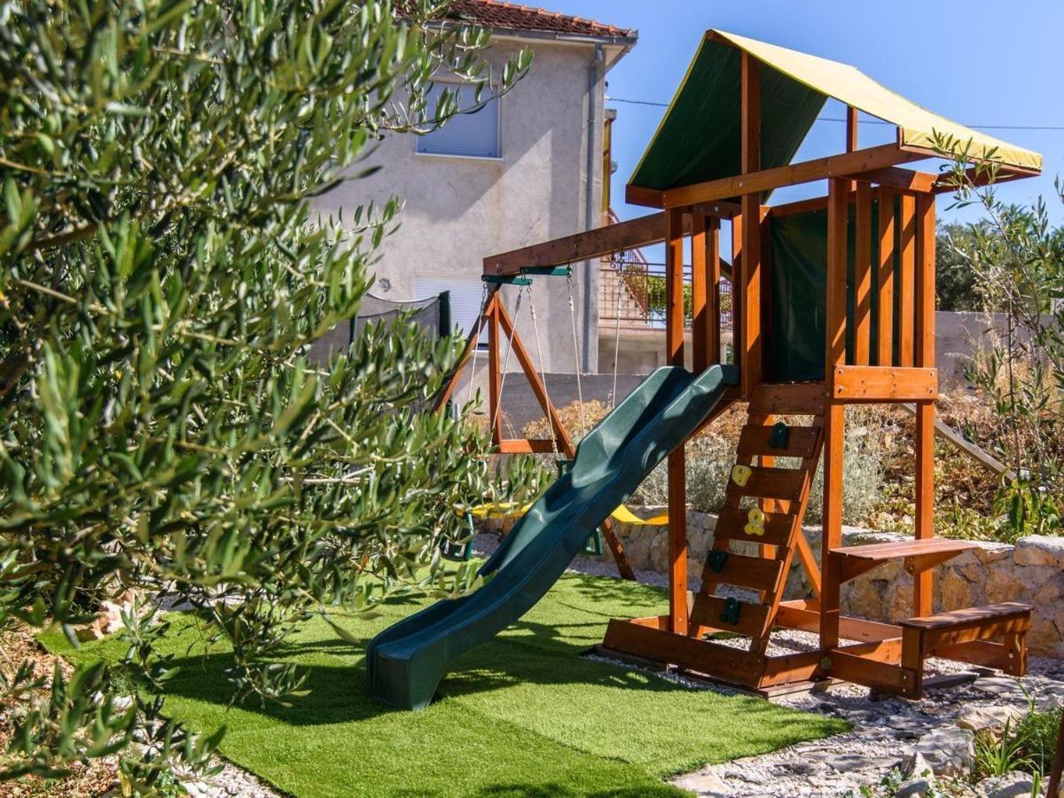 Apartments Beba - peaceful location Trogir Exterior foto