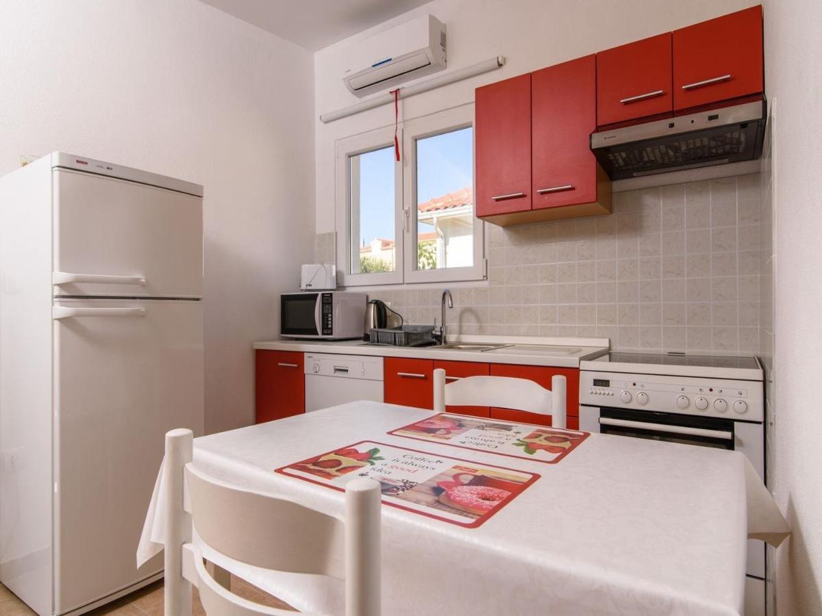 Apartments Beba - peaceful location Trogir Exterior foto